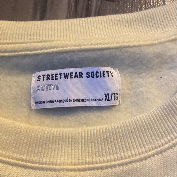 Streetwear society, active wear cropped sweatshirt - Picture 4 of 5